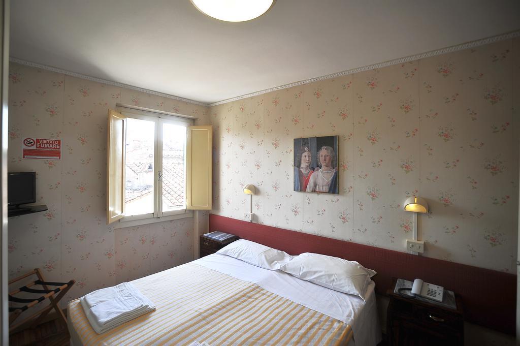 Albergo Fiorentino Sansepolcro Buitenkant foto